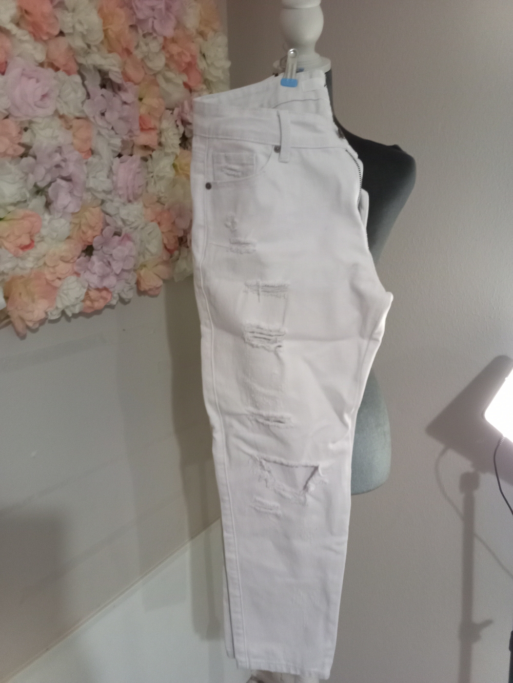 KanCan White High-Rise Distressed Women’s Jeans